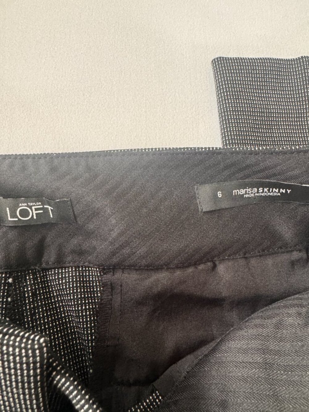 Tailored! LOFT Marisa Skinny Ankle Pants – Black & White Twill (Size 6) - Picture 3 of 5